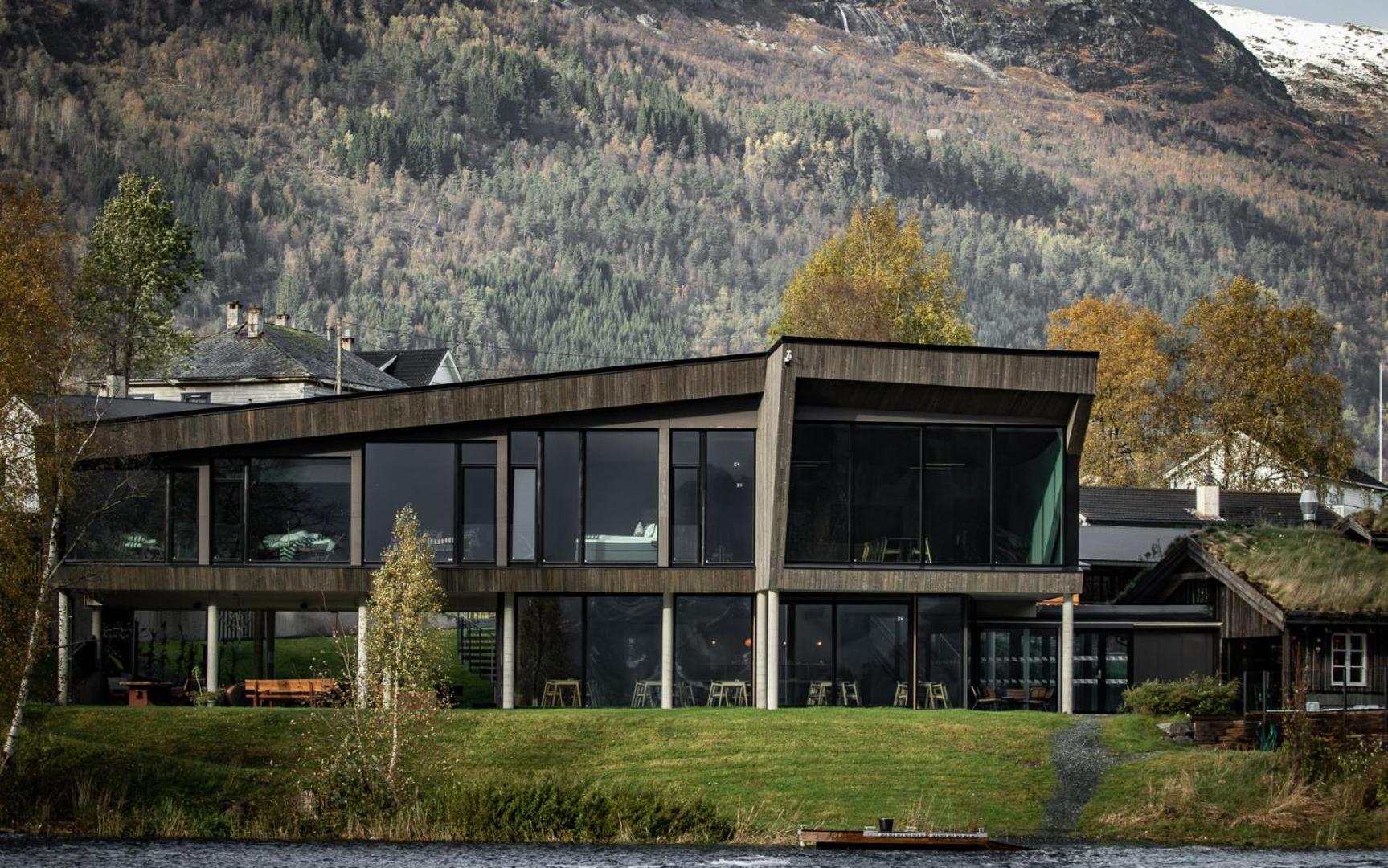 Elva Hotel Skulestadmo Exterior foto